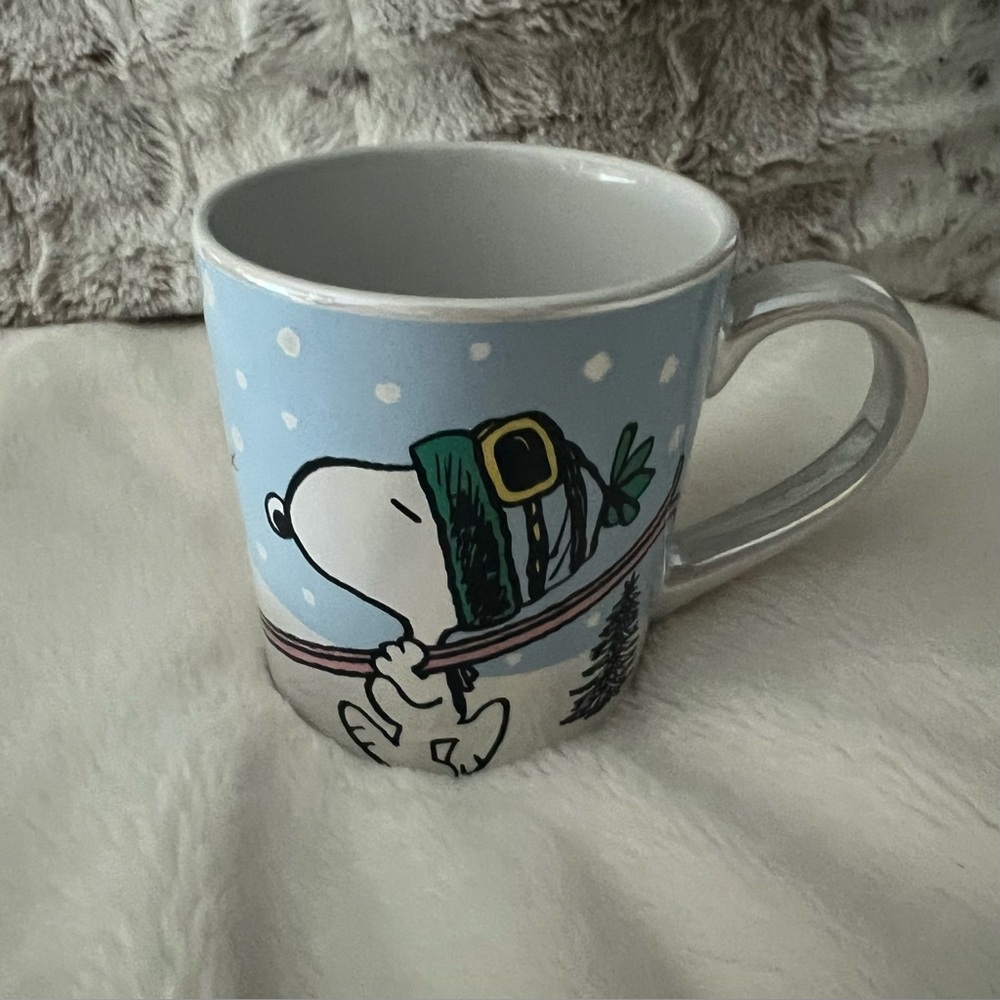 Snoopy Woodstock Skiing Mug - Picture 2 of 7